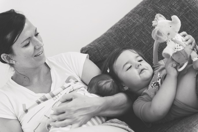 lifestylové newborn rodinné focení doma