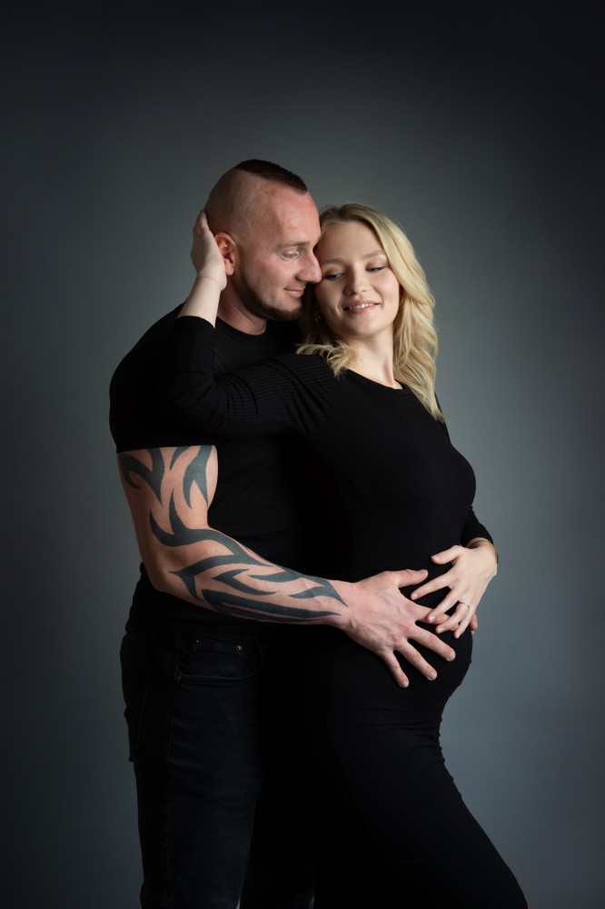 těhotenské focení v ateliéru fotograf mladá boleslav iveta krausova 