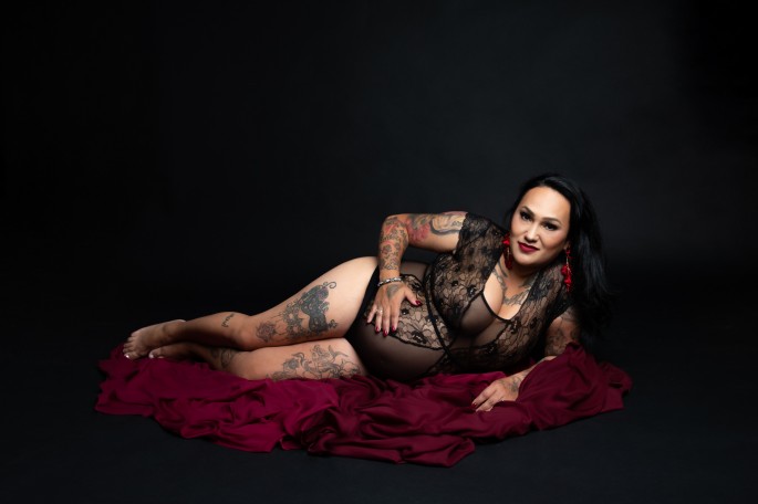 těhotenské focení v ateliéru fotograf mladá boleslav iveta krausova 