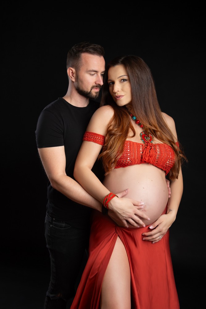 těhotenské focení v ateliéru fotograf mladá boleslav iveta krausova 