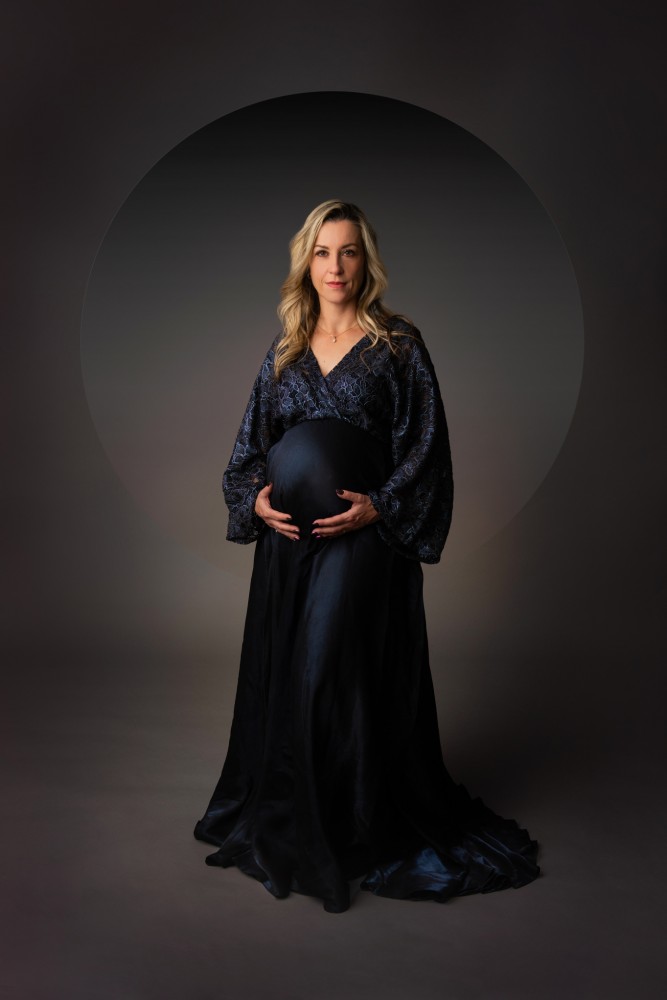 těhotenské focení v ateliéru fotograf mladá boleslav iveta krausova 