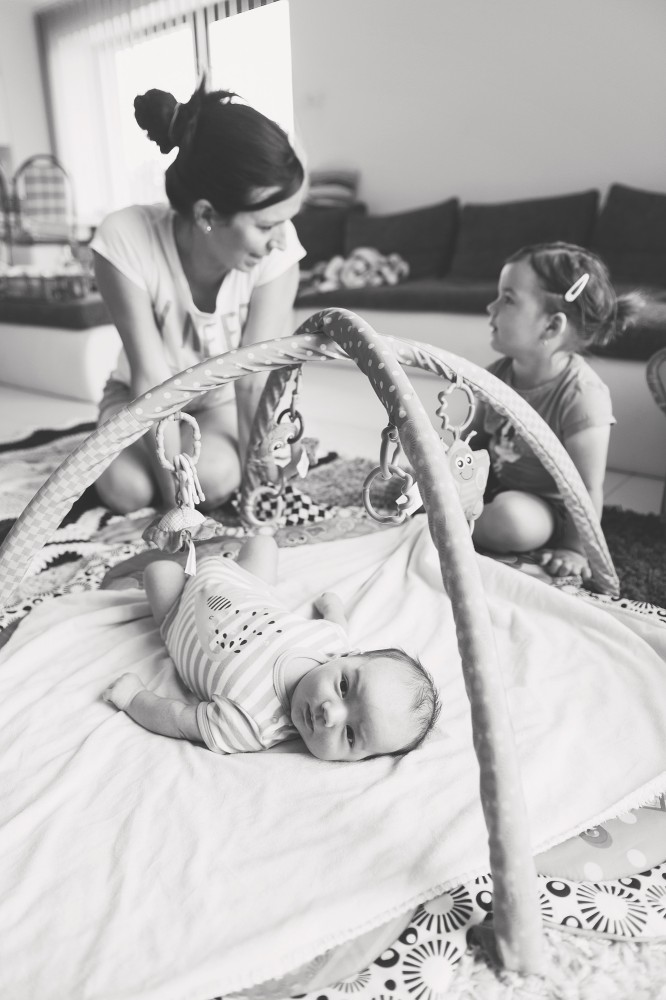 lifestylové newborn rodinné focení doma