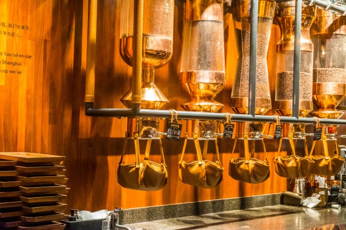 čínský deník blog fotografky foto ivet k iveta krausova starbucks roastery Shanghai