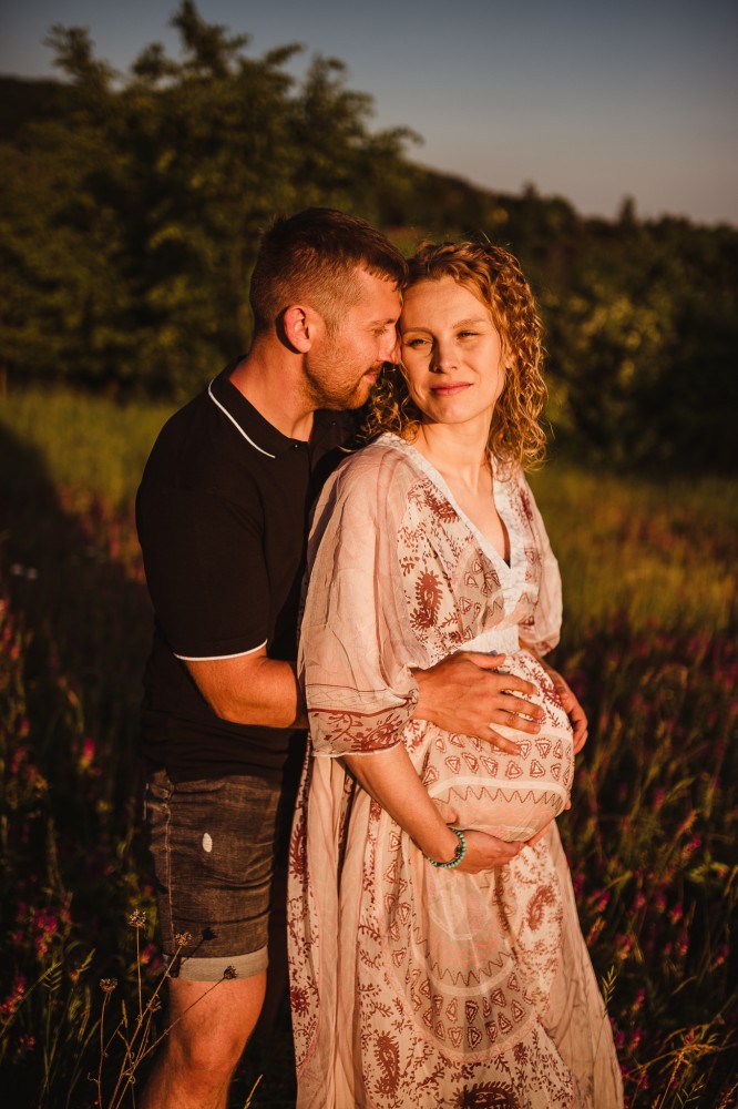 fotografka fotoivetk iveta krausova rodinné těhotenské exteriérové focení lifestyle zlatá hodinka