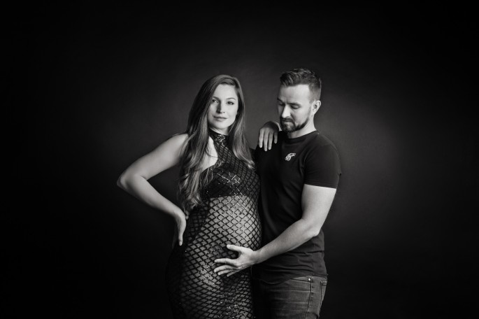 těhotenské focení v ateliéru fotograf mladá boleslav iveta krausova 